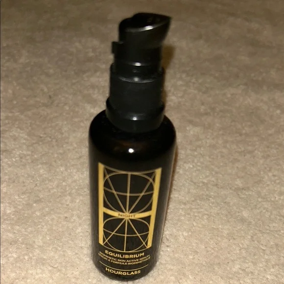 Hourglass Equilibrium Biomimetic Skin Active Serum - Picture 1 of 3